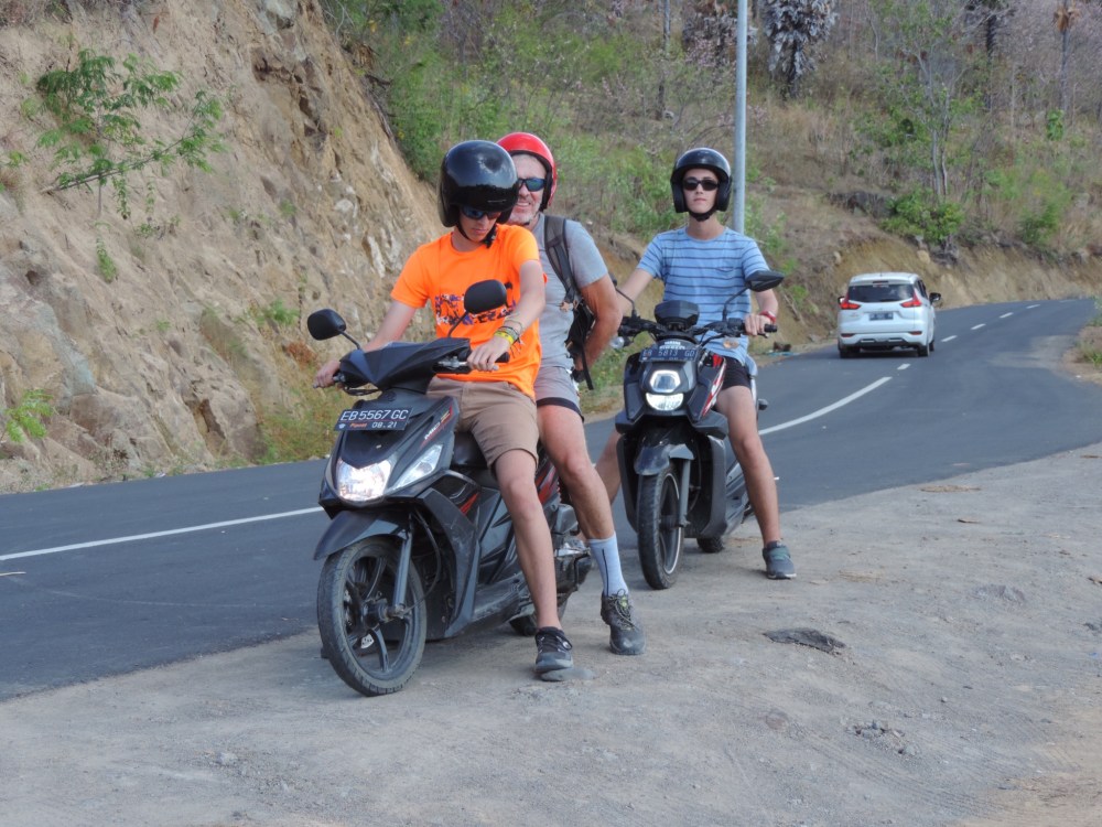 3FFC2B8F-655A-4750-8C70-CEDAD5A13E21