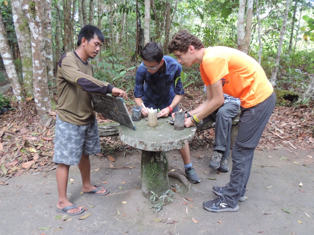 BB7786A5-52D1-4DA2-BBE1-B162C1EC310A