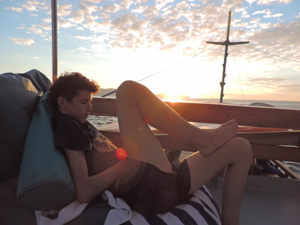 CB498700-2487-41B0-BB00-1DC5C4D944EA